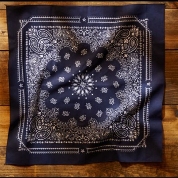 Marlboro Blue Paisley Square 22" Cotton Bandana Scarf Double-Sided Print USA New - Picture 1 of 2